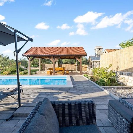 Olive Tree House With Jacuzzi, Wifi And 40M2 Pool Vila Siritovci Exterior foto