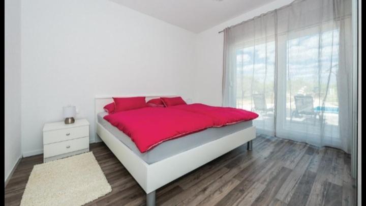 Olive Tree House With Jacuzzi, Wifi And 40M2 Pool Vila Siritovci Exterior foto